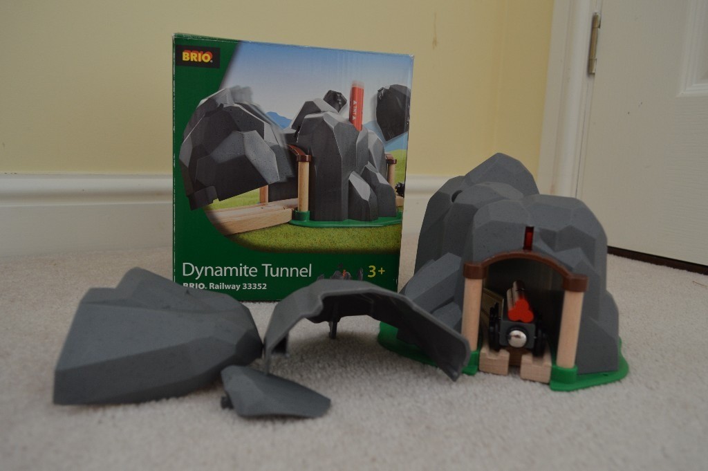 brio dynamite tunnel
